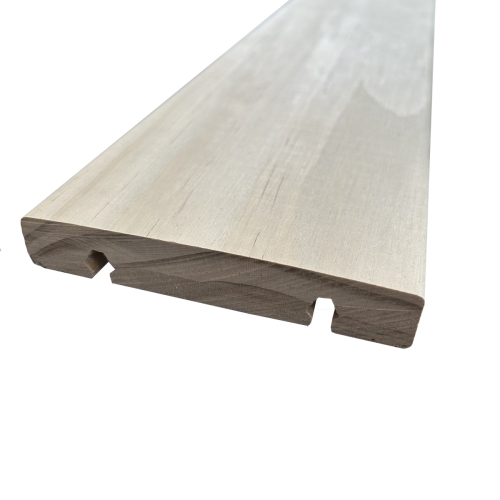 Accoya Terrassendiele bombiert